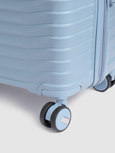 Load image into Gallery viewer, Silver Bar Textured 360 Degree Rotation Hard Sized Trolley Bag