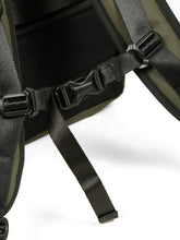 Load image into Gallery viewer, Men Backpack With USB Charging Port