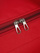Load image into Gallery viewer, Red Printed Medium Duffel Trolley Bag