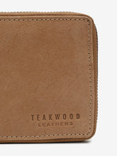 Load image into Gallery viewer, Teakwood Genuine Leather Accessory Gift Set