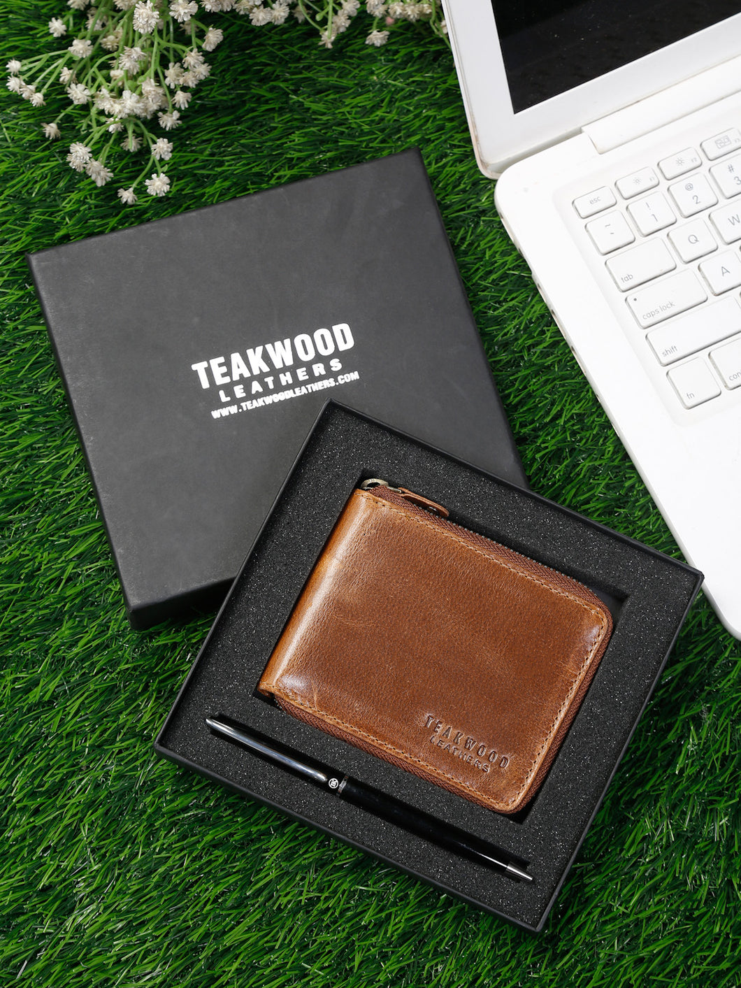 Teakwood Genuine Leather Accessory Gift Set