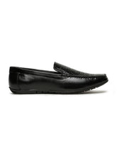 Load image into Gallery viewer, Men’s Croco-Textured Leather Loafers