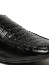 Load image into Gallery viewer, Men’s Croco-Textured Leather Loafers