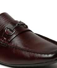Load image into Gallery viewer, Men's Brown Textured Leather Loafers