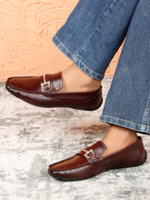 Load image into Gallery viewer, Men's Leather Textured Horsebit Loafers