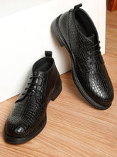 Load image into Gallery viewer, Men's Crocodile-Textured Formal Lace-Up Boots