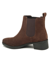 Load image into Gallery viewer, Women's Genuine Leather Chelsea Boots