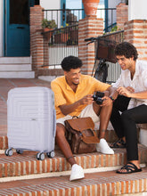 Load image into Gallery viewer, 360 Degree Rotation Hard Cabin Trolley Bag