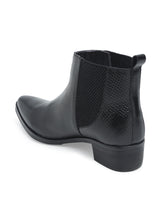 Load image into Gallery viewer, Teakwood Genuine Leather Black Women's Boots