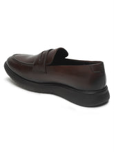 Load image into Gallery viewer, Men's Brown Solid Leather Loafers Shoes