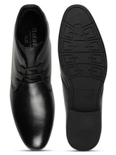 Load image into Gallery viewer, Men's Black Solid Leather Lace-up Chukka Boots