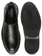 Load image into Gallery viewer, Men Black Leather Solid Slip-On Shoes