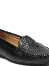 Load image into Gallery viewer, Teakwood Leathers Women Black Printed Slip-on Loafers