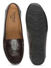 Load image into Gallery viewer, Teakwood Leathers Women Brown Printed Slip-on Loafers