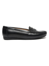 Load image into Gallery viewer, Teakwood Leathers Women Black Solid Slip-on Loafers