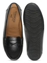 Load image into Gallery viewer, Teakwood Leathers Women Black Solid Slip-on Loafers