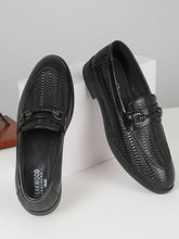 Load image into Gallery viewer, Men's Black Texture Patterned Leather Loafers