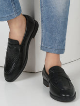 Load image into Gallery viewer, Men's Black Classy Patterned Texture Leather Loafers