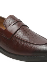 Load image into Gallery viewer, Men's Brown Classy Patterned Texture Leather Loafers