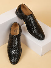 Load image into Gallery viewer, Men Black Leather Basket Wave Oxford
