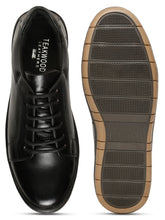 Load image into Gallery viewer, Men's Black Solid Leather Comfort Insole Sneakers