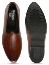 Load image into Gallery viewer, Teakwood Men Black Textured Leather Mojaris