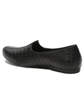 Load image into Gallery viewer, Teakwood Men Black Textured Leather Mojaris