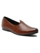 Load image into Gallery viewer, Teakwood Men Wood Textured Leather Mojaris