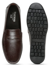 Load image into Gallery viewer, Men's Classic Textured Penny Loafers