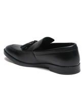 Load image into Gallery viewer, Teakwood Men Leather Black Tassel Loafers