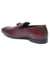 Load image into Gallery viewer, Teakwood Leather Men's Cherry Casual Loafers