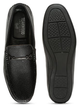 Load image into Gallery viewer, Men Black Leather Textured Loafers