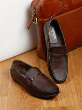 Load image into Gallery viewer, Men Textured Brown Leather Loafers shoes