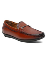 Load image into Gallery viewer, Men Black Leather Textured Loafers