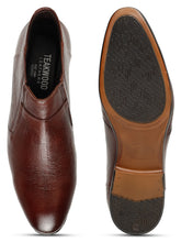 Load image into Gallery viewer, Men's Brown Solid Leather Slip-on Boots