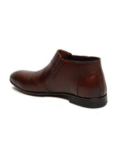 Load image into Gallery viewer, Men's Brown Solid Leather Slip-on Boots