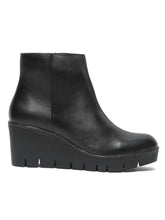 Load image into Gallery viewer, Teakwood Leathers Women Black Solid Leather Mid-top Wedges Boots