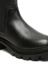 Load image into Gallery viewer, Women's Black Solid Leather chelsea Boots