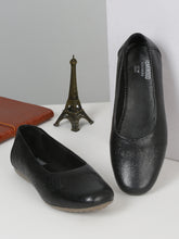 Load image into Gallery viewer, Women's Black Solid Leather Ballet Flat Shoes