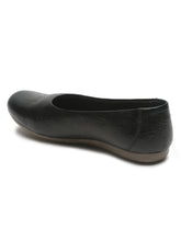 Load image into Gallery viewer, Women's Black Solid Leather Ballet Flat Shoes
