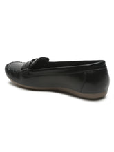 Load image into Gallery viewer, Women's Black Solid Leather Ballet Flat Shoes