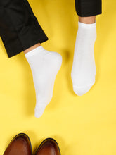Load image into Gallery viewer, Teakwood Leathers Men's Pack Of 5 Cotton Ankle Length Socks