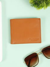 Load image into Gallery viewer, Men's Solid Leather Bi-Fold Wallet