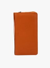 Load image into Gallery viewer, Teakwood Genuine Leathers Unisex Passport holder Solid Tan