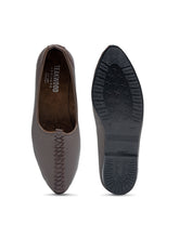 Load image into Gallery viewer, Men Brown Solid Leather Round Toe Mojaris