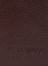 Load image into Gallery viewer, Teakwood Genuine Leathers Unisex Passport holder Solid Brown