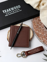 Load image into Gallery viewer, Teakwood Genuine Leather Accessory Gift Set