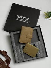 Load image into Gallery viewer, Unisex Green Solid Leather Accessory Gift Set