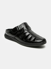 Load image into Gallery viewer, Men Black Solid Leather Shoe- Style Sandals