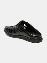 Load image into Gallery viewer, Men Black Solid Leather Shoe- Style Sandals